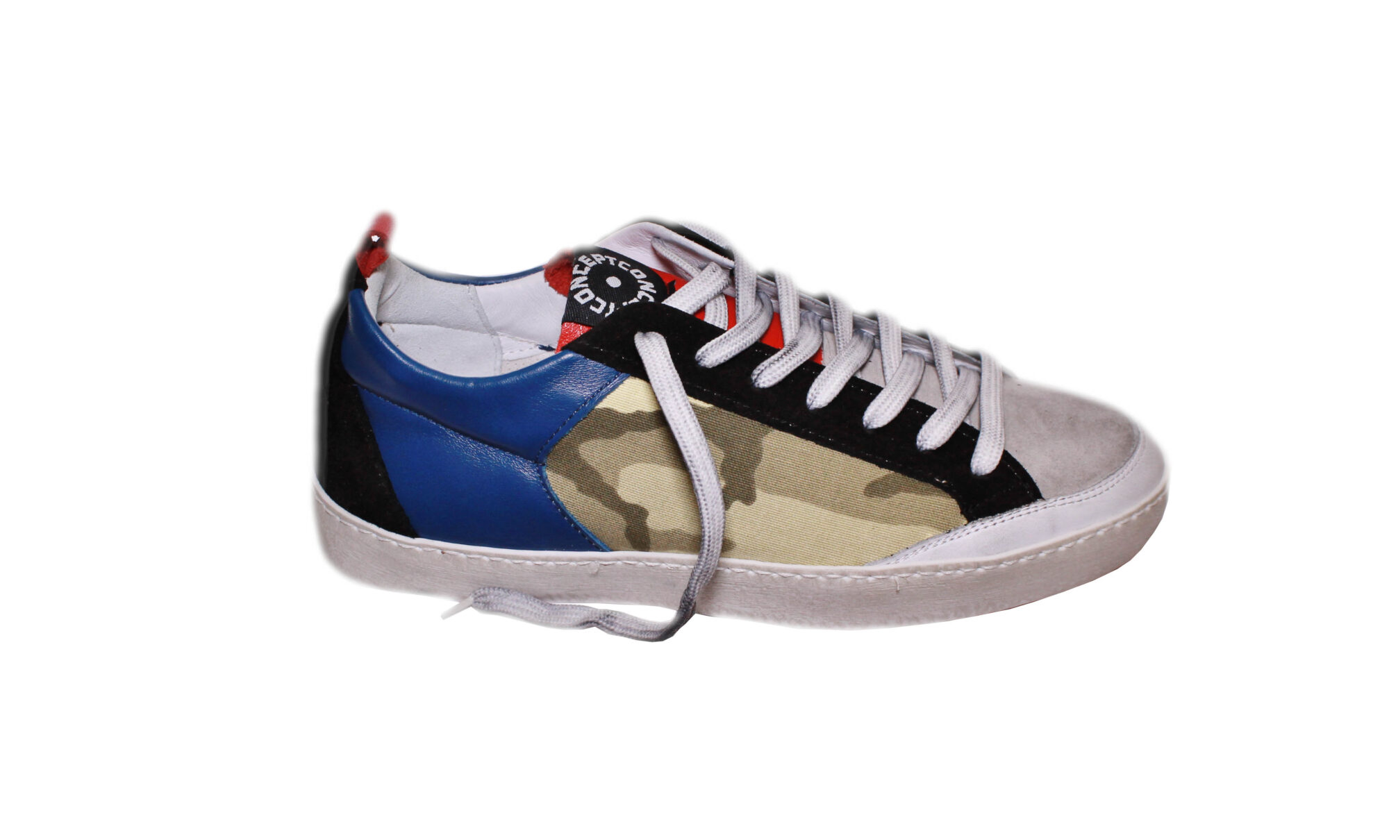 Sneakers colorata uomo concept